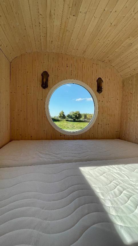 Glamping - Stylova Maringotka V Srdci Ladova Kraje, Pobliz Hlavniho Mesta Prahy Stribrna Skalice 외부 사진