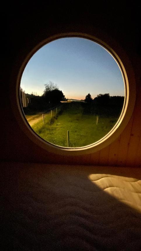 Glamping - Stylova Maringotka V Srdci Ladova Kraje, Pobliz Hlavniho Mesta Prahy Stribrna Skalice 외부 사진