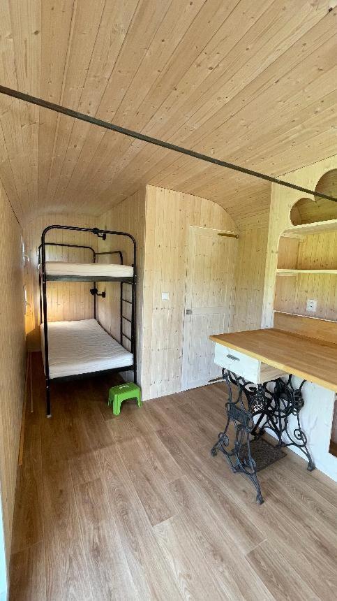Glamping - Stylova Maringotka V Srdci Ladova Kraje, Pobliz Hlavniho Mesta Prahy Stribrna Skalice 외부 사진